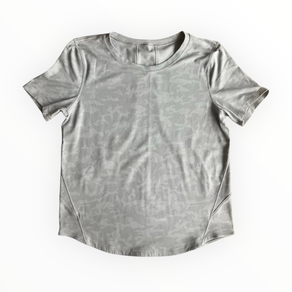 lululemon athletica Short Sleeve Tee in Light Gray Camouflage